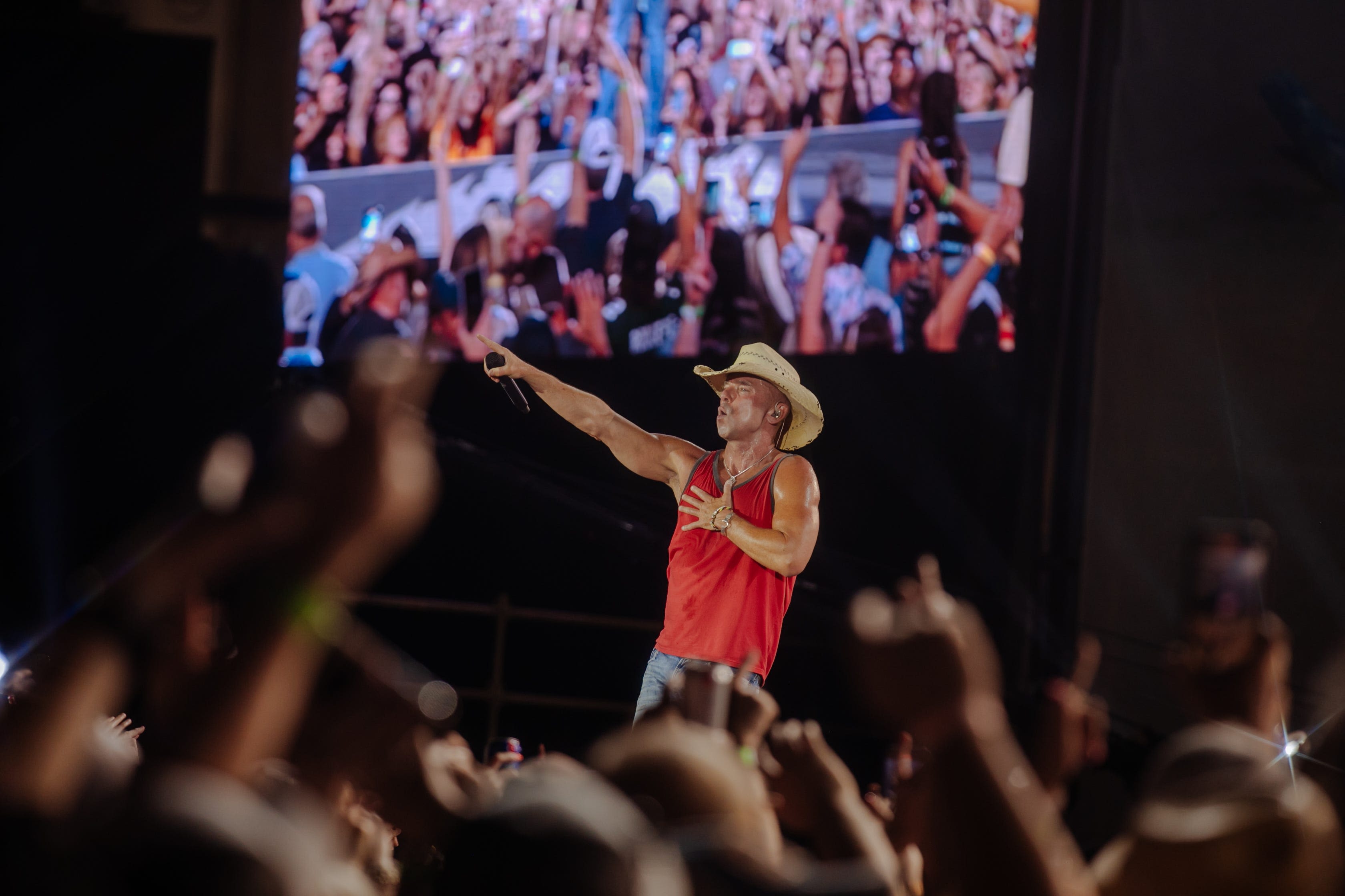 Kenny Chesney plays catalog of hits, showcases tireless joy at Nashville's Nissan Stadium