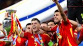 UEFA acusa a Rodrigo y Morata de violar cuatro normas por los cánticos de 'Gibraltar, español' en la celebración de la Eurocopa