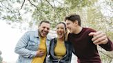 Según Harvard, estos son los 3 tipos de amistades que necesitás para ser feliz