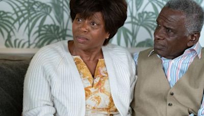 EastEnders legends praise iconic 'lovey-dovey' couple