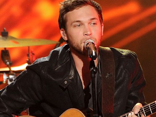 Phillip Phillips, famous for his song 'Home,' will sing 'God Bless America' at Indy 500