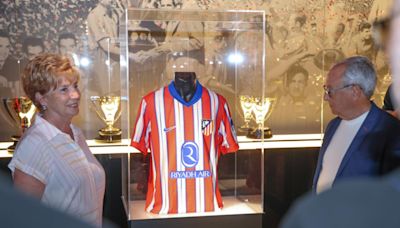 La nueva camiseta del Atlético emociona: “Me recuerda a tiempos pasados”