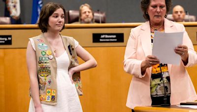 Girl Scout who created banned book nooks thanks Hanover for 'censoring' her Gold Award