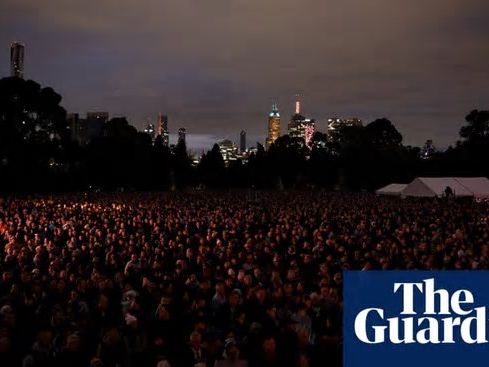 Thousands gather for dawn services and marches to mark Anzac Day around Australia