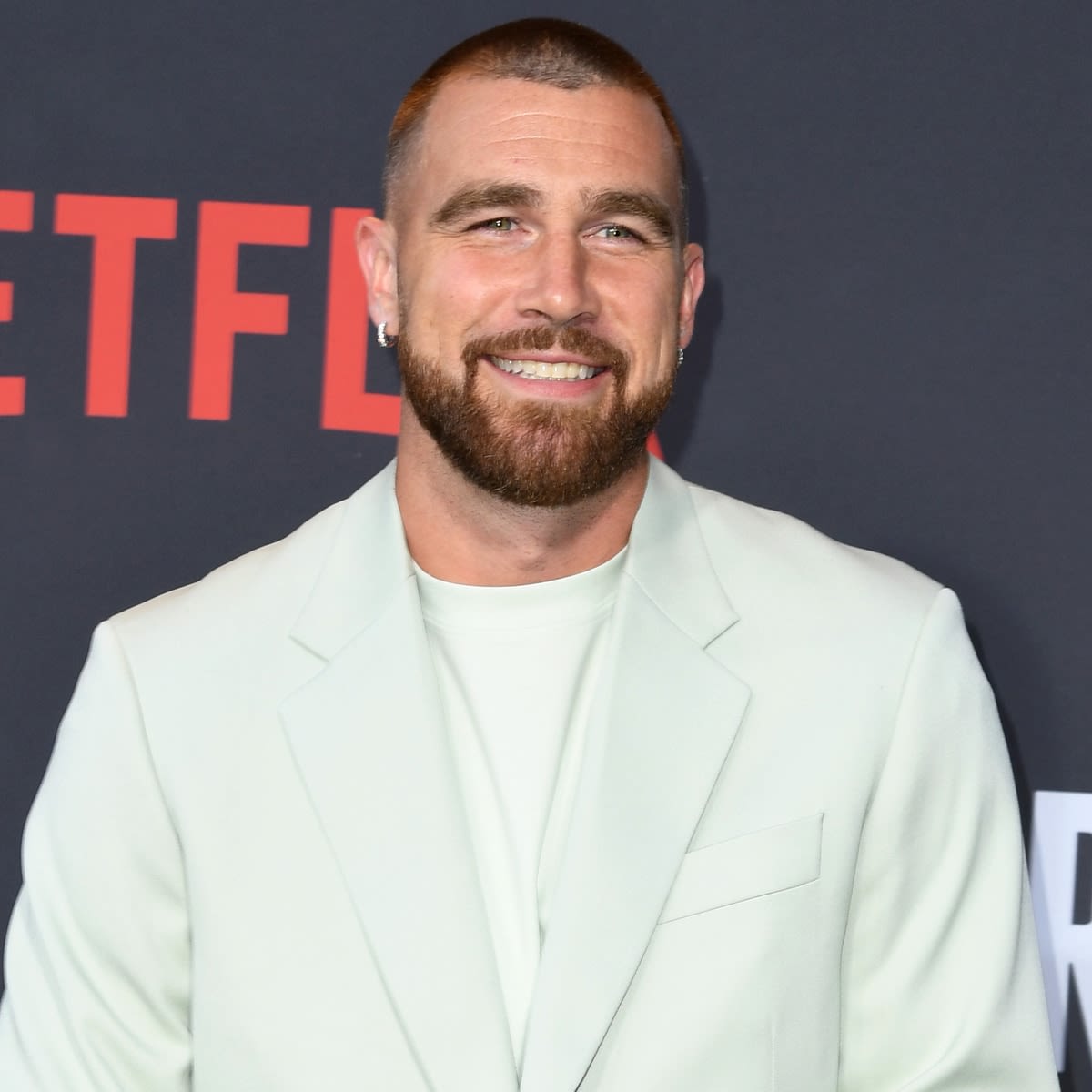 Travis Kelce Shares Cute Moment With Taylor Swift’s Dad at London Show