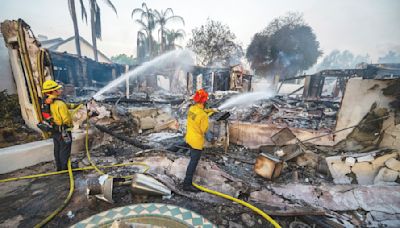 En medio de Ola de calor, incendios asolan el oeste de EE. UU.