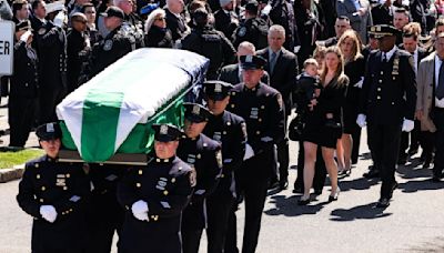 Thousands mourn NYPD Officer Jonathan Diller at funeral in Massapequa