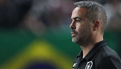 Artur Jorge admite atuação abaixo do Botafogo: 'fomos castigados pelo futebol'