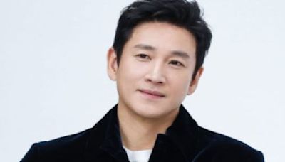 Late Lee Sun Kyun posthumously awarded Korean Film Achievement Award at 29th Busan International Film Festival for contributions to cinema