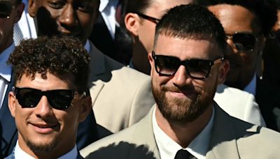 Travis Kelce and Patrick Mahomes Prove They're the Ones to Beat at White House Celebration With Chiefs - E! Online