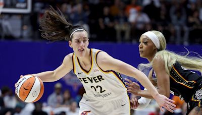 Caitlin Clark struggles in WNBA debut as Connecticut Sun dominate Indiana Fever