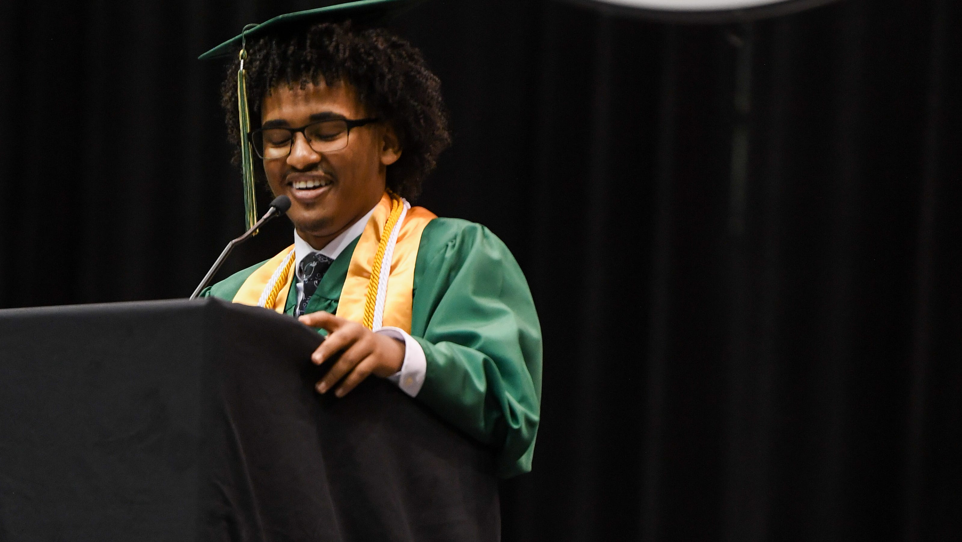 How this Jefferson High School alumnus won the Student of the Year award in speech & debate