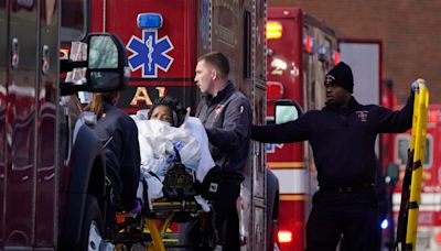 Joven mujer es arrollada de un autobús de la MTA en Brooklyn, se encuentra en estado de gravedad - El Diario NY