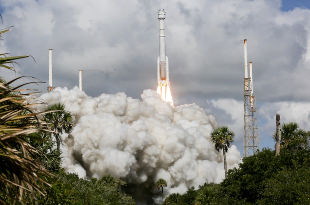 Boeing launches manned flight to the International Space Station