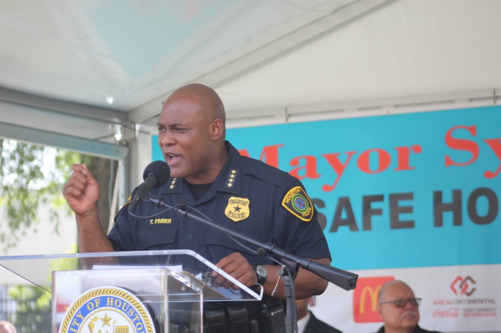 Houston Police Chief Troy Finner resigns amid suspended cases investigation