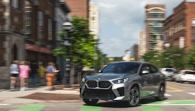 View Photos of the 2024 BMW X2 xDrive28i