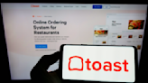 Toast Debuts Restaurant Marketing Tools as Diners Show Caution