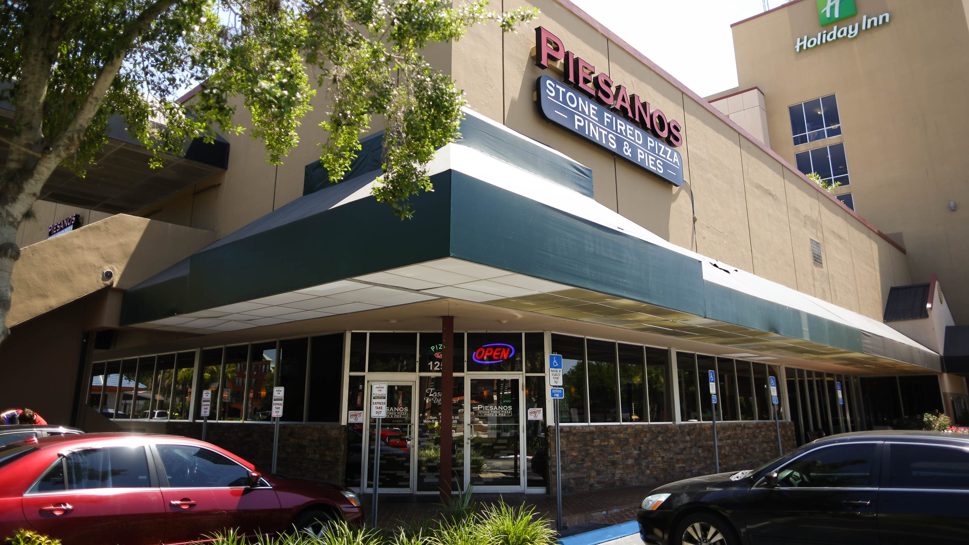 Everything you need to know about the Gainesville restaurant that kicked out Ric Flair