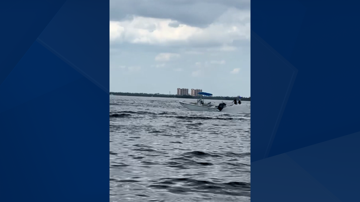 Authorities stop runaway boat after driver ejected during crash near Sanibel Causeway
