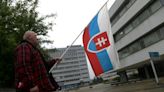Los médicos son optimistas ante estado de salud del primer ministro eslovaco tras el atentado