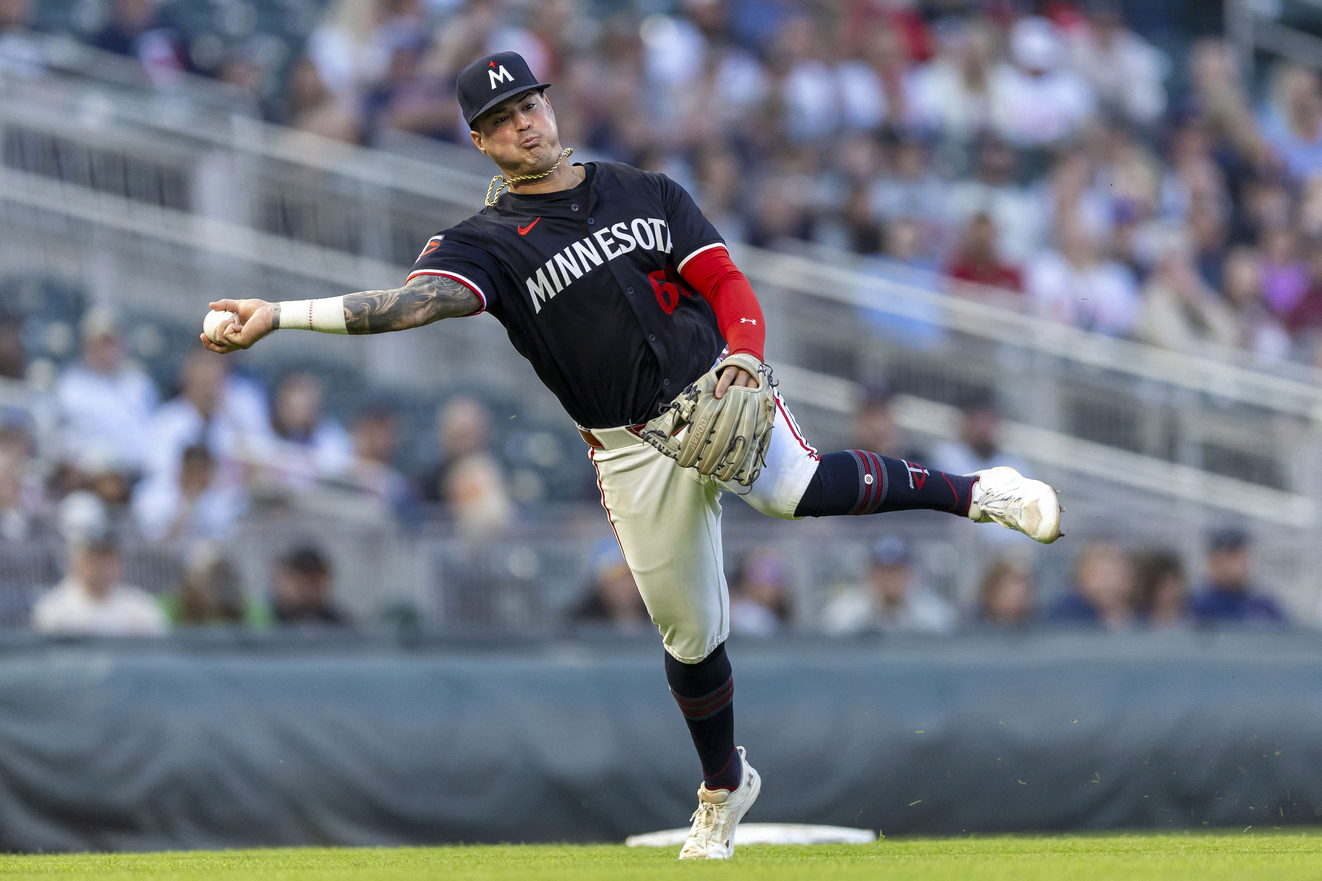 Twins starter Paddack tagged early in 5-1 series-opening loss to Yankees