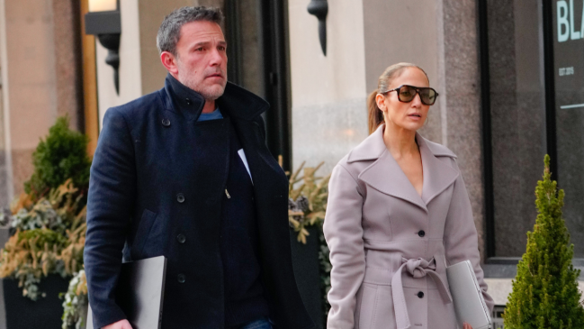 The Truth About Who’s Trying to ‘Escape’ Jennifer Lopez & Ben Affleck’s Marriage, Revealed