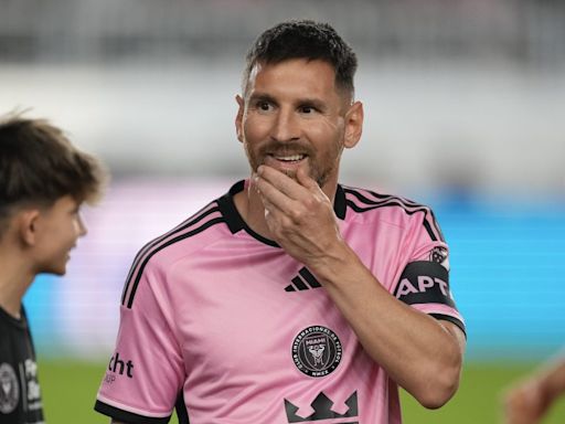 CEO de Whitecaps revela ausencias de Messi, Suárez y Busquets en Vancouver: "No harán el viaje" - El Diario NY