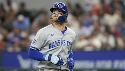 Deadspin | Royals bring struggling offense into series opener vs. Marlins