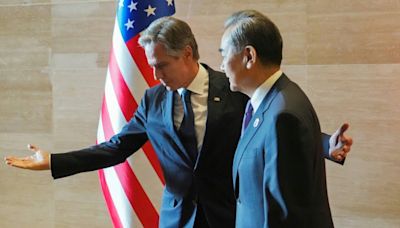 China, US spar over South China Sea at Laos talks