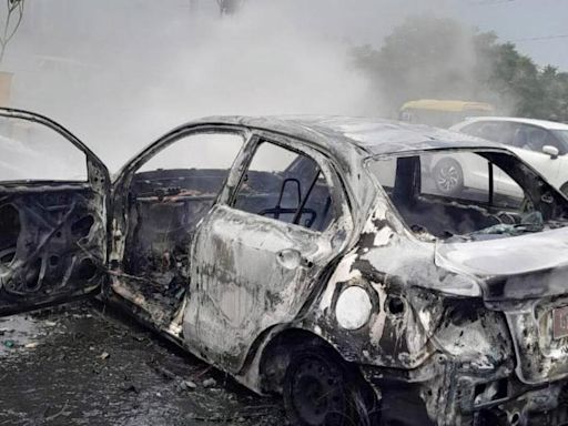 Noida: Moving car catches fire on Parthala flyover