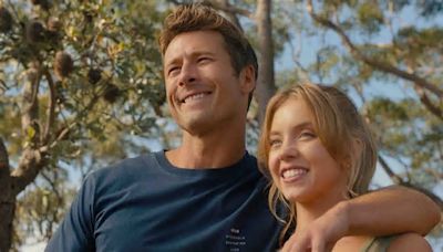 Sydney Sweeney e Glen Powell hanno ammesso di aver alimentato le voci di un loro possibile flirt per promuovere Tutti tranne te