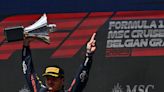 Max Verstappen prueba los nervios de su ingeniero: de sexto a primero en 17 vueltas en el Gran Premio de Bélgica de Fórmula 1