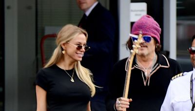 Johnny Depp estaría saliendo con la modelo rusa Yulia Vlasova, 33 años menor que él - El Diario NY