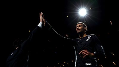 NBA》Wembanyama全票獲選新人王 聯盟安排眾多傳奇球星送上祝賀影片