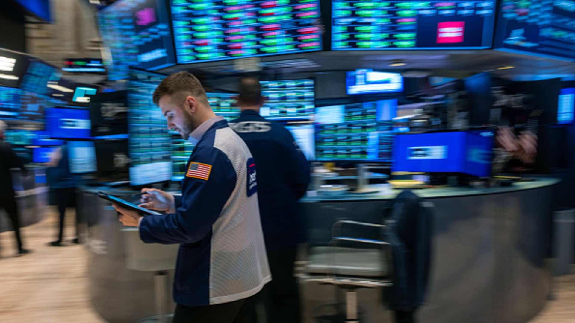 CNBC Daily Open: Dow posts best week since May, Tesla cuts 14% of workforce