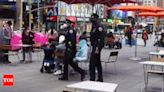 3 slashed, 1 pepper -sprayed & bitten overnight as Times Square sees uptick in assaults - Times of India