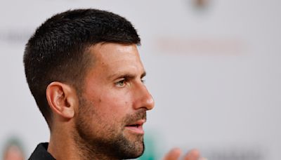 Djokovic llega a Roland Garros con 'bajas expectativas y altas esperanzas'