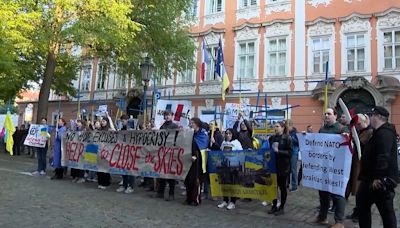 WATCH: Prague Rally Urges NATO to Close Ukrainian Airspace