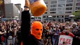 WATCH: Cheeseball Man wows New York crowd by eating entire tub of cheeseballs - East Idaho News