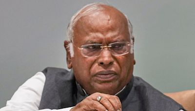 ’Modi’s government may fall anytime’, warns Congress chief Mallikarjun Kharge. Here’s why | Today News