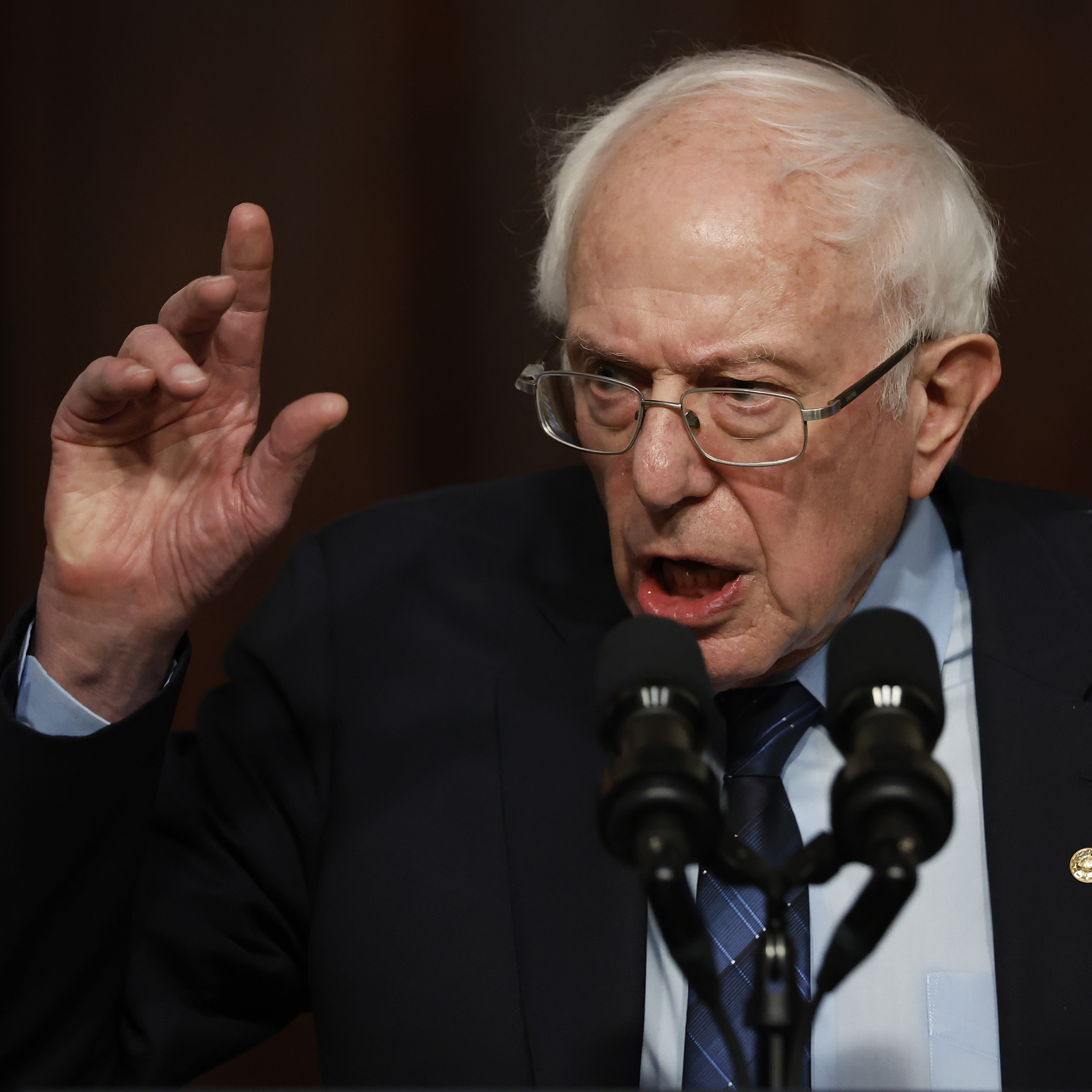 Bernie Sanders says Netanyahu is attacking campus protests to deflect war criticism