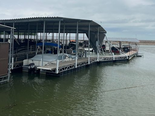 Storm damages Melvern Lake Marina