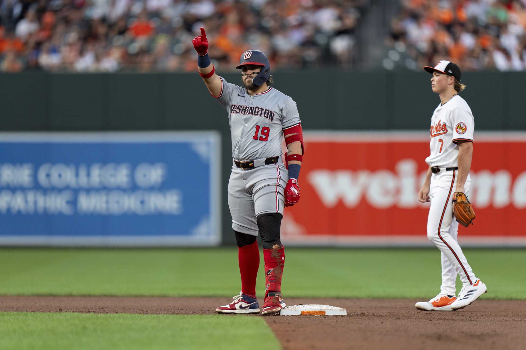 Andrés Chaparro hits 3 doubles in MLB debut, James Wood adds 4 hits as Nationals rout Orioles 9-3