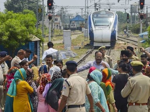 Vande Bharat departure delayed by protesting families of Railway workers- Republic World