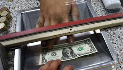 Dólar abre a la baja y pierde los $ 940 a la espera de presentación de Powell en el Congreso de EEUU | Diario Financiero