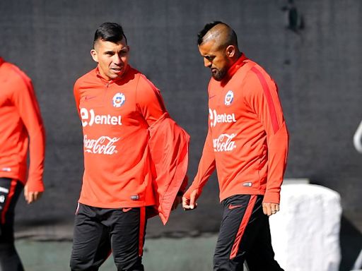 Vidal y Medel quedan fuera de la nómina de Chile para amistoso con Paraguay