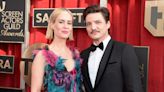 Sarah Paulson: de la gran ayuda económica que le brindó al llamado que le cambió la vida a Pedro Pascal