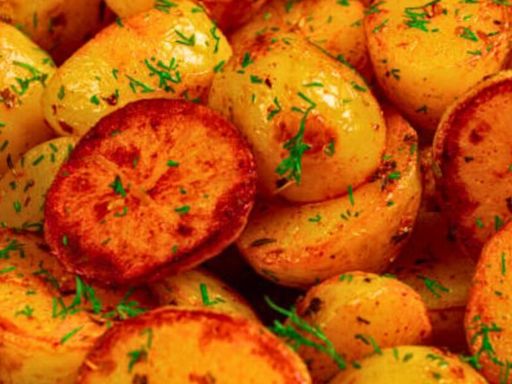 Mary Berry shares the ‘best’ roast potatoes that only need 3 ingredients to make