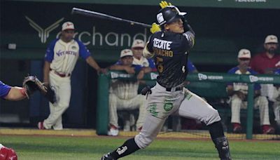 Leones cierra serie con triunfo ante El Águila 11-2 en extrainnings