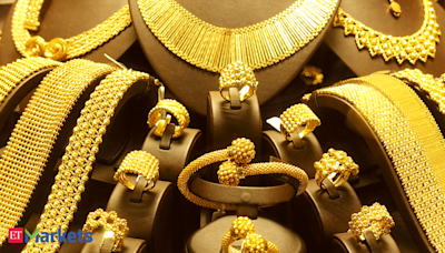 Jewellery stocks rally up to 5% as FM slashes customs duty on gold, silver to 6%